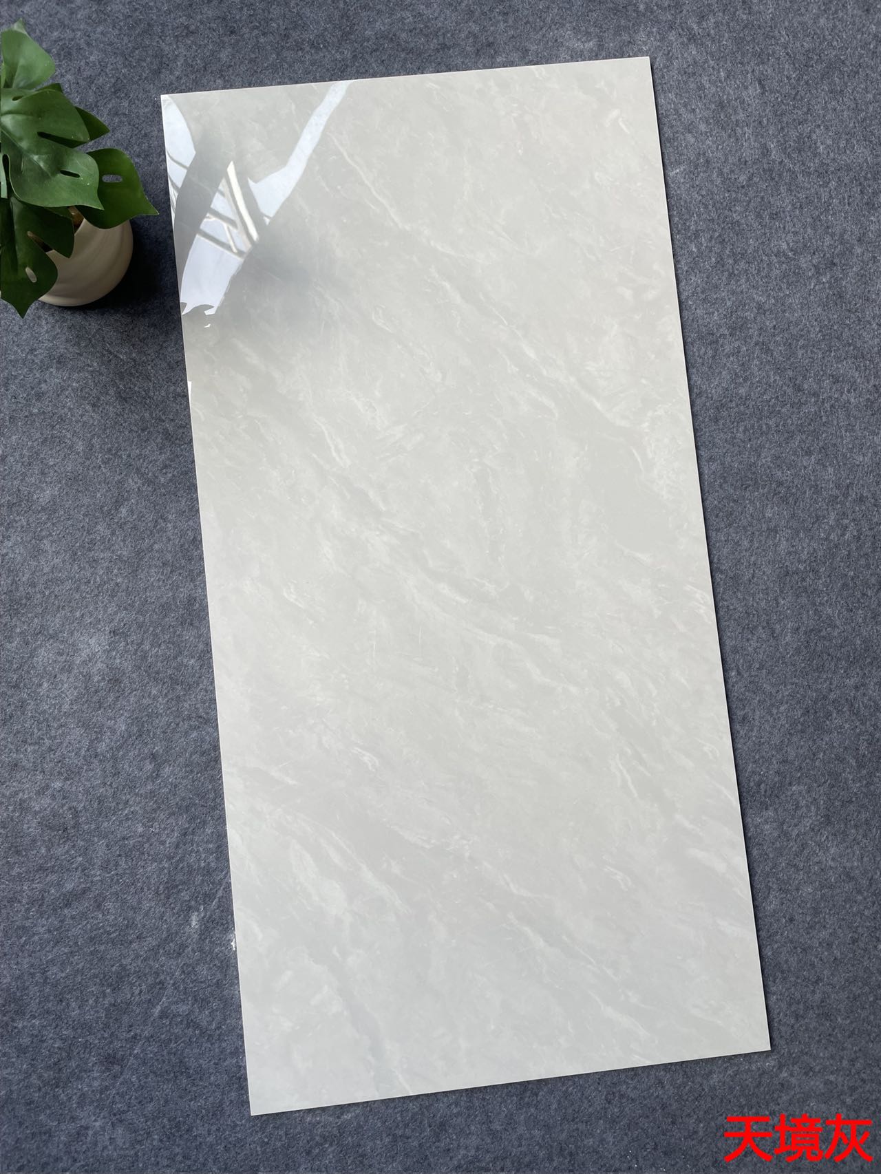 亮光 通体大理石 GT48606天境灰 一石五面 自由连纹 亮光通体中板